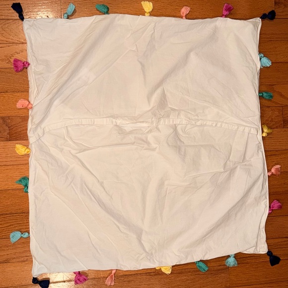 Pottery Barn Teen Tassel Pillow Shams – Set of 2 - Picture 6 of 8